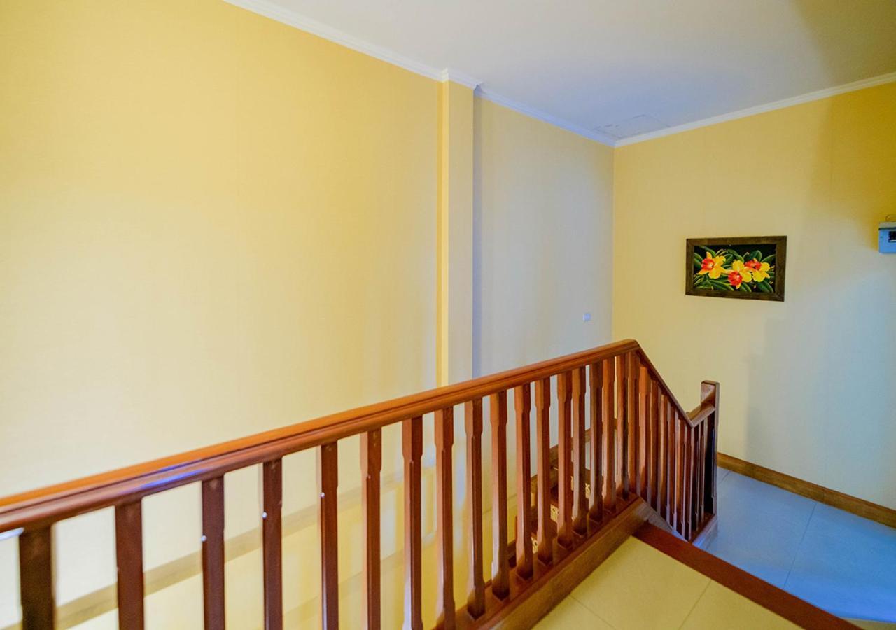4 Bedroom Town With Private Pool Hébergement de vacances