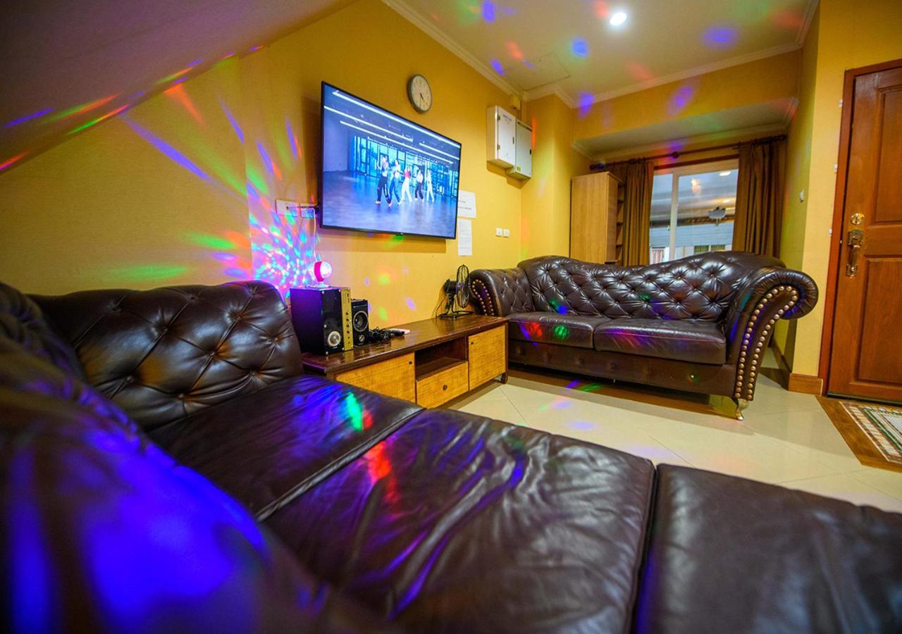Hébergement de vacances 4 Bedroom Town With Private Pool Pattaya