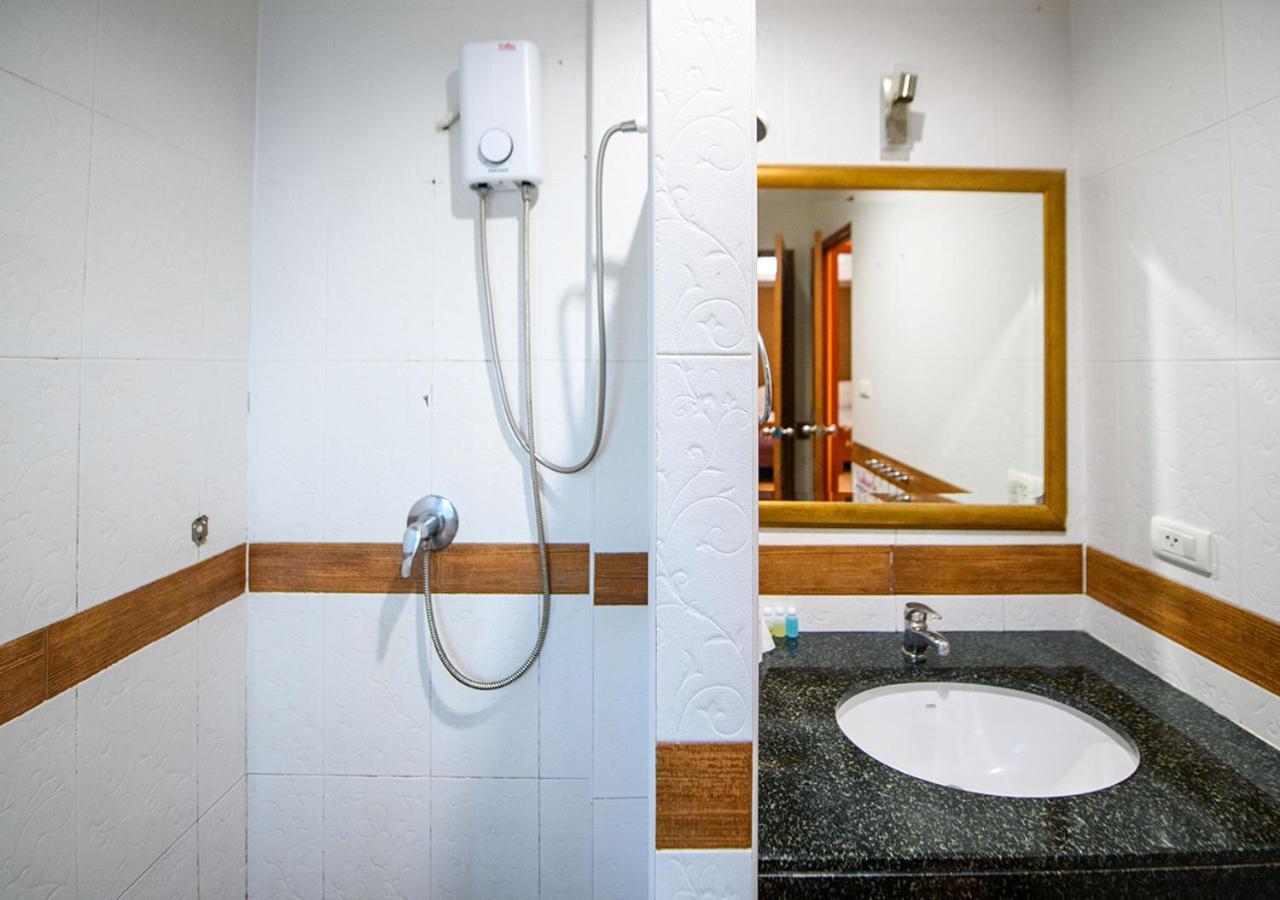 Rumah liburan 4 Bedroom Town With Private Pool